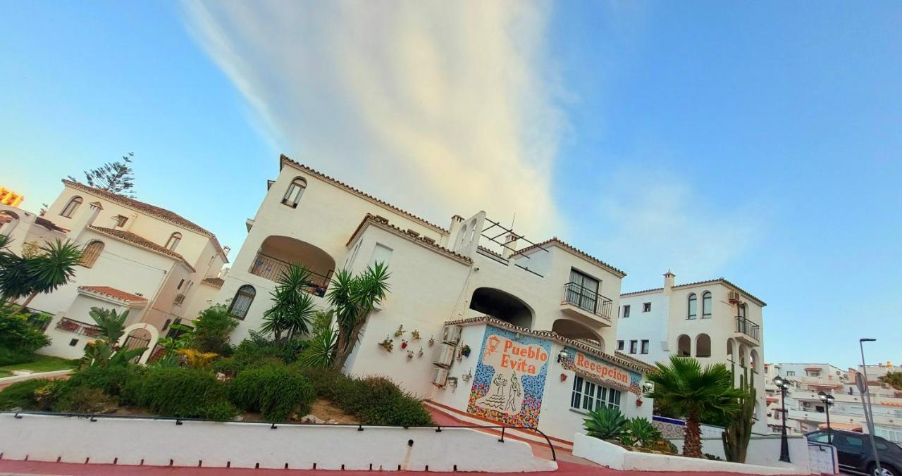 Happy Holiday Home! Pueblo Evita Charming Condo Benalmádena Exteriör bild