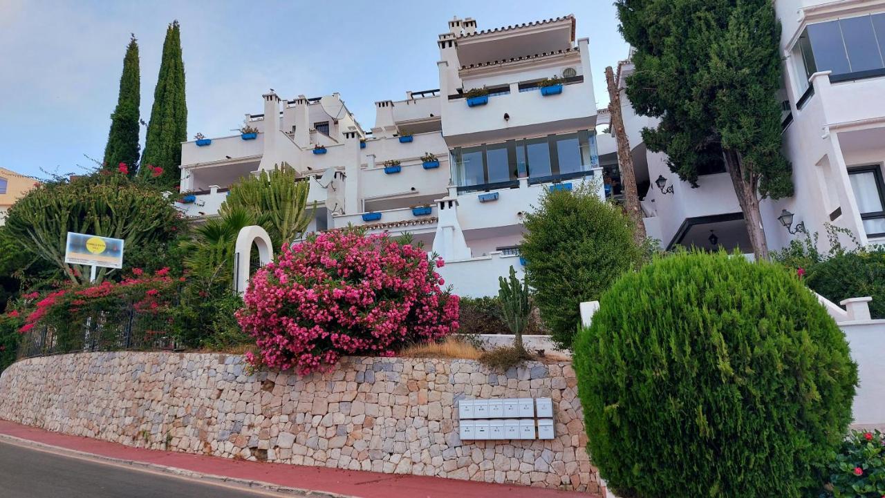 Happy Holiday Home! Pueblo Evita Charming Condo Benalmádena Exteriör bild