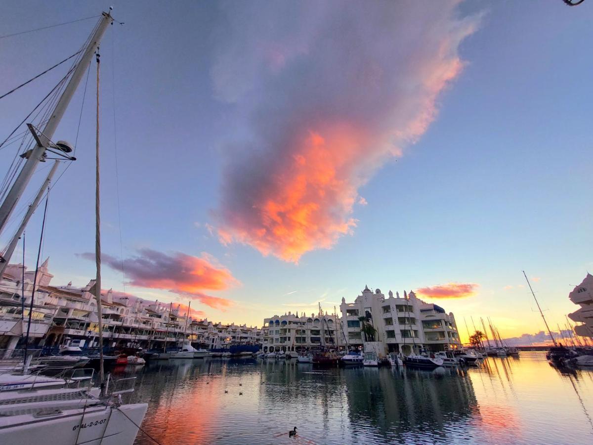 Happy Holiday Home! Pueblo Evita Charming Condo Benalmádena Exteriör bild